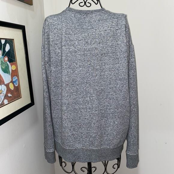 Old Navy Grey Sweatshirt Size Medium Dropped Shoulder Crew Neck Soft Fleece - Picture 4 of 8